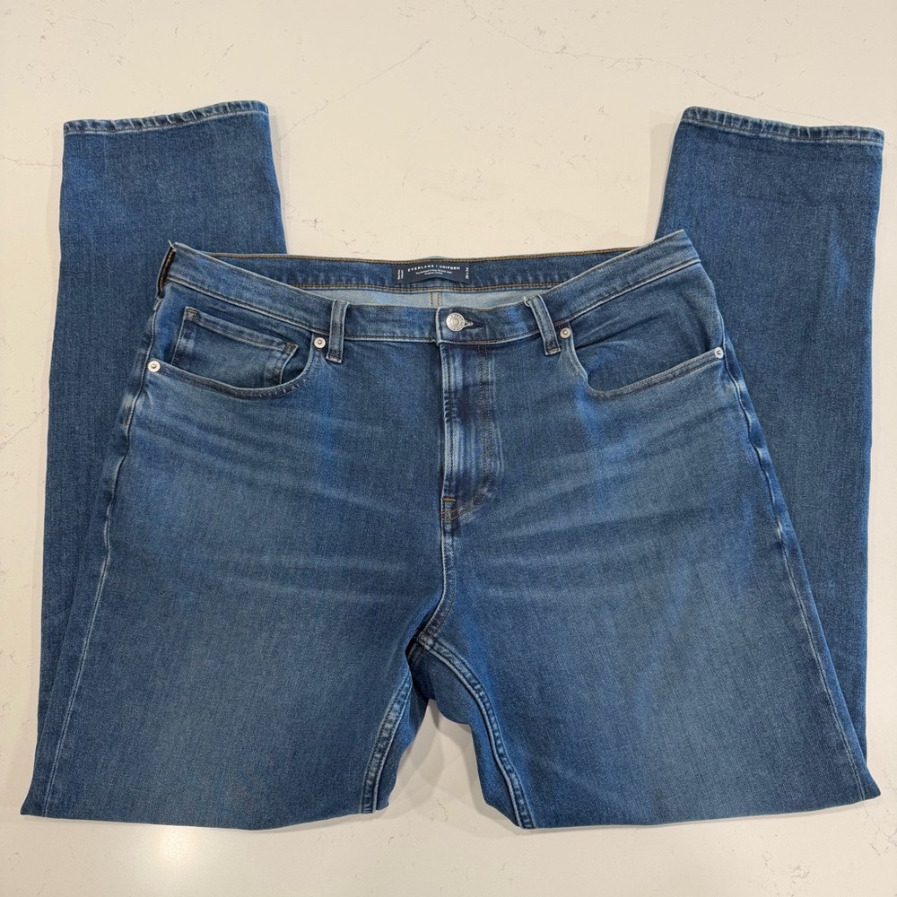 Everlane Men’s Relaxed 4-Way Stretch Organic Blue Jean 36x34
